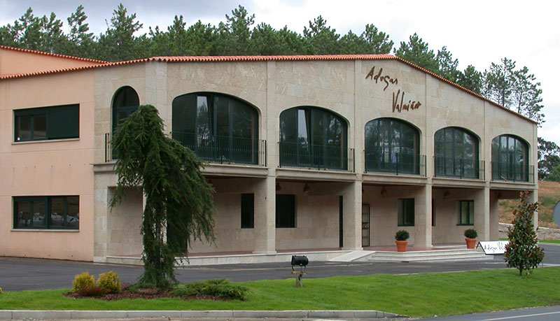 Adegos Valminor wijn kopen