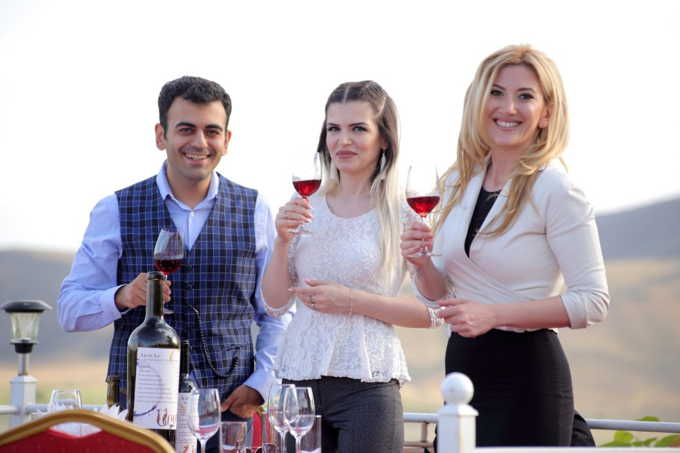 Armeense wijn van ArmAs kopen